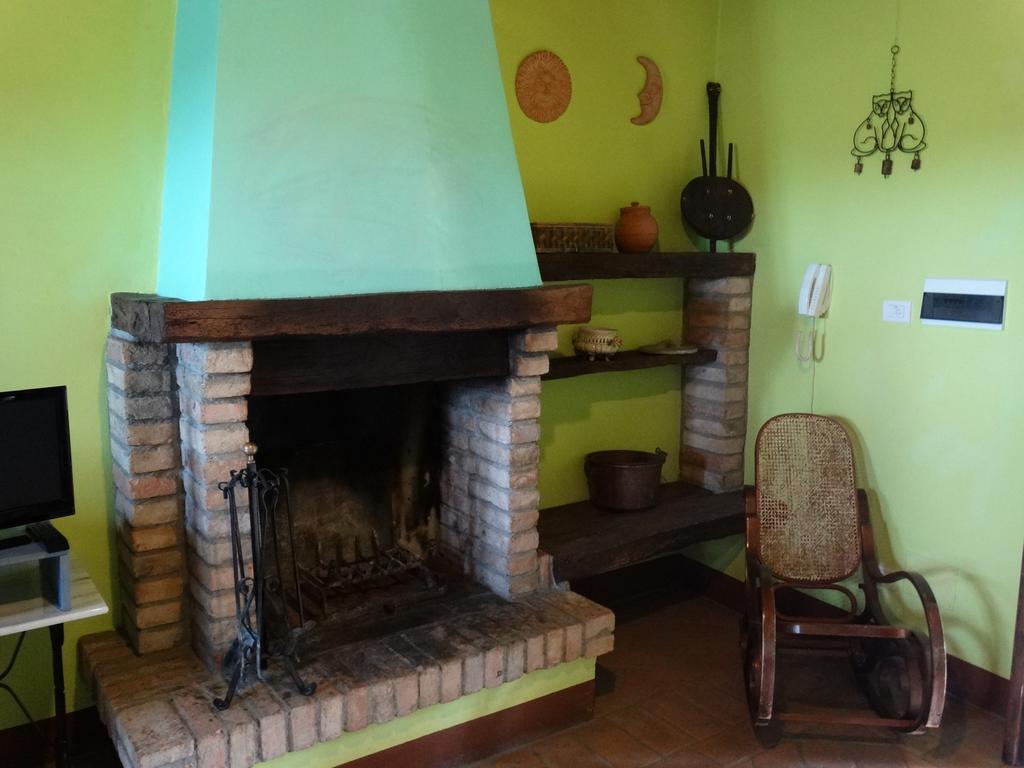 Casale Poggio Colpiccione Passignano sul Trasimeno Exterior foto